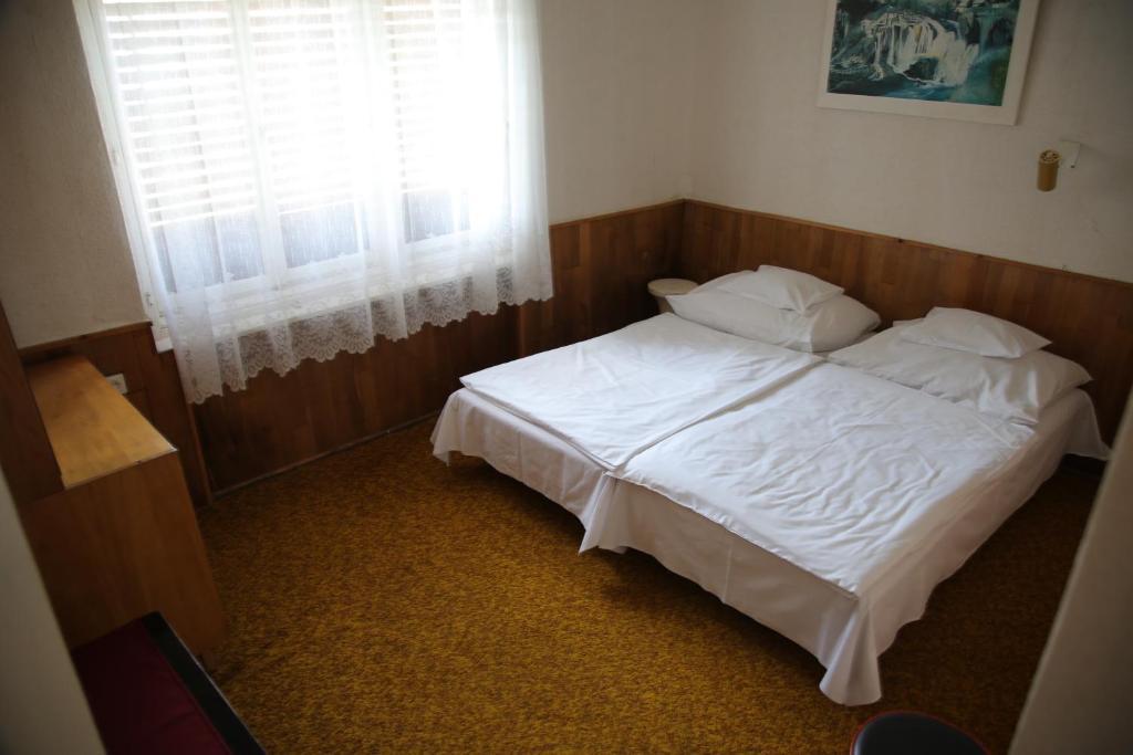 Simply Szallo Balatonboglár Quarto foto